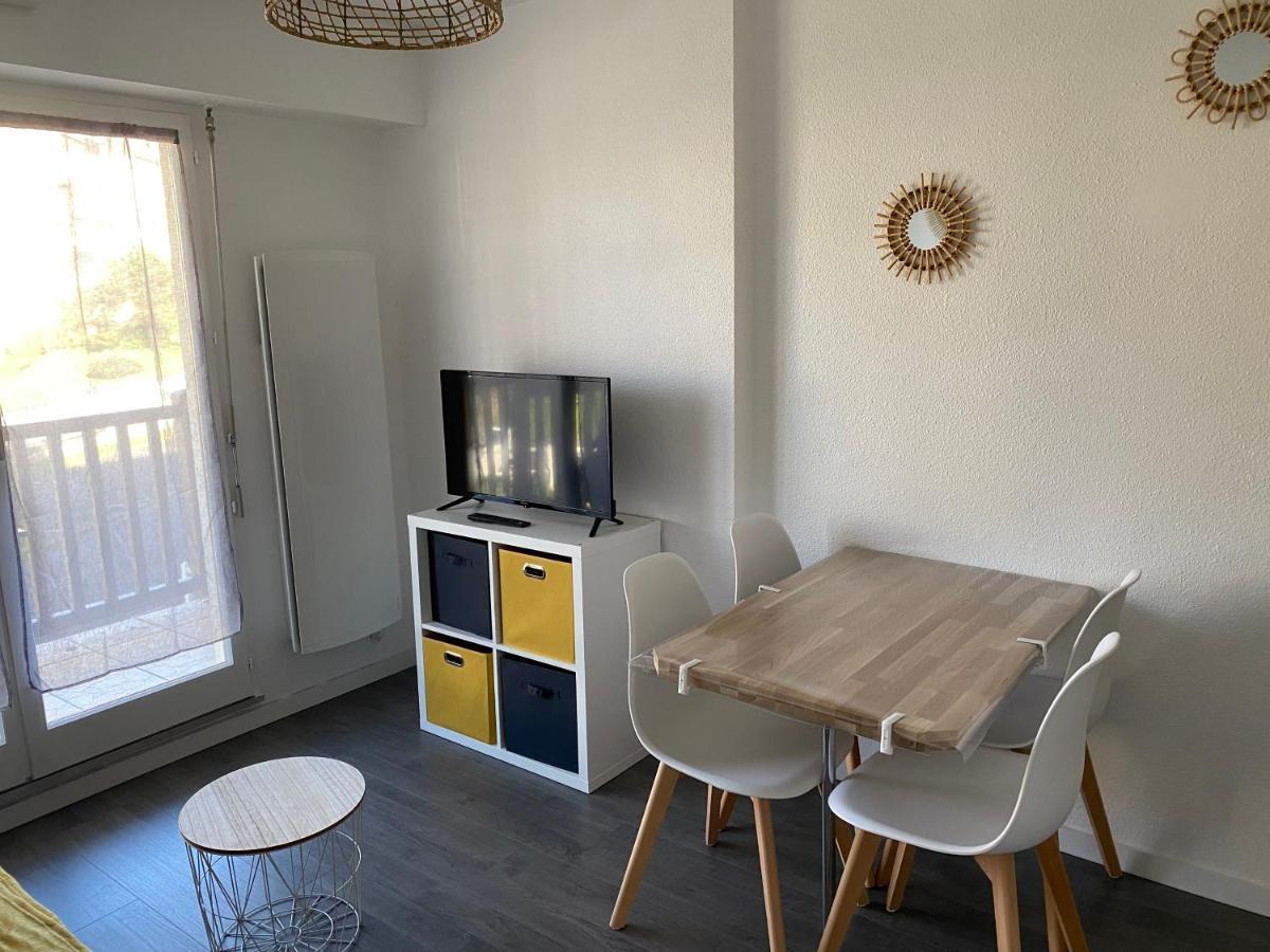 Cabourg T2 Cosy Avec Acces Direct Plage Luaran gambar